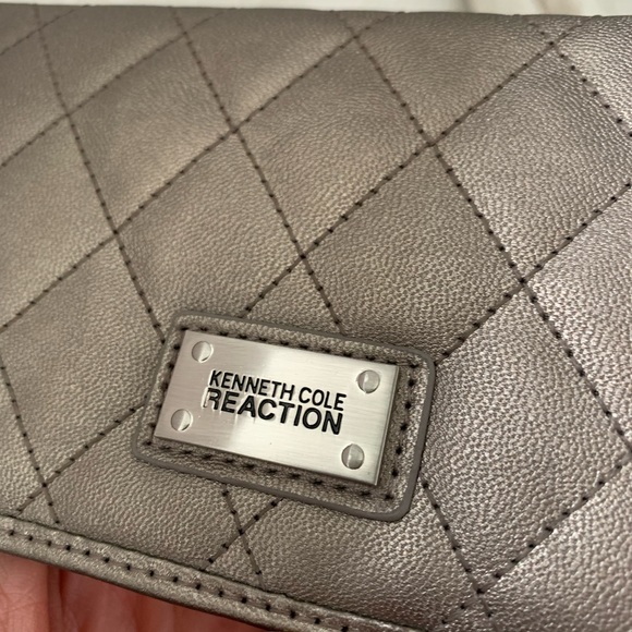 Kenneth Cole Reaction Metallic Bi-Fold Envelope Wallet - Picture 5 of 7